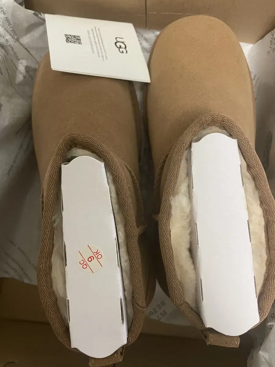 UGG 어그 클래식 울트라 미니 플랫폼 부츠 체스트넛